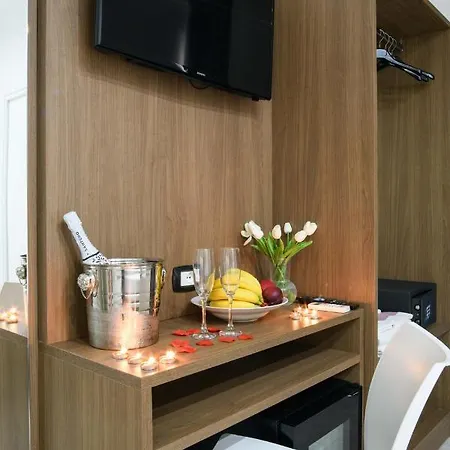 La Mela Otel 3*