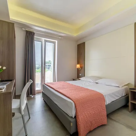 La Mela Otel