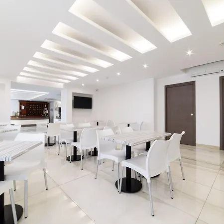 La Mela Otel