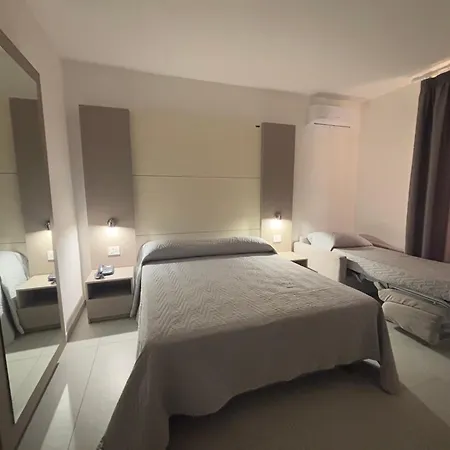 La Mela Otel 3*