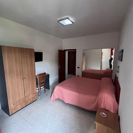 Otel La Mela Varcaturo