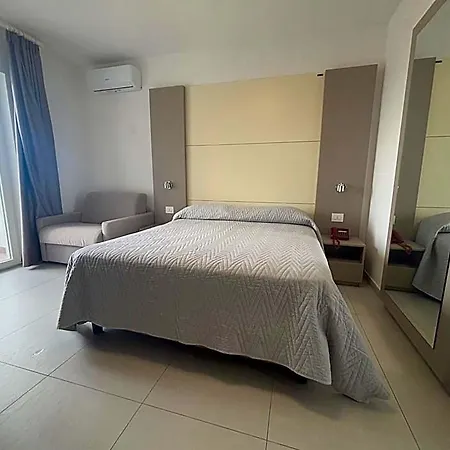 La Mela Hotel Varcaturo
