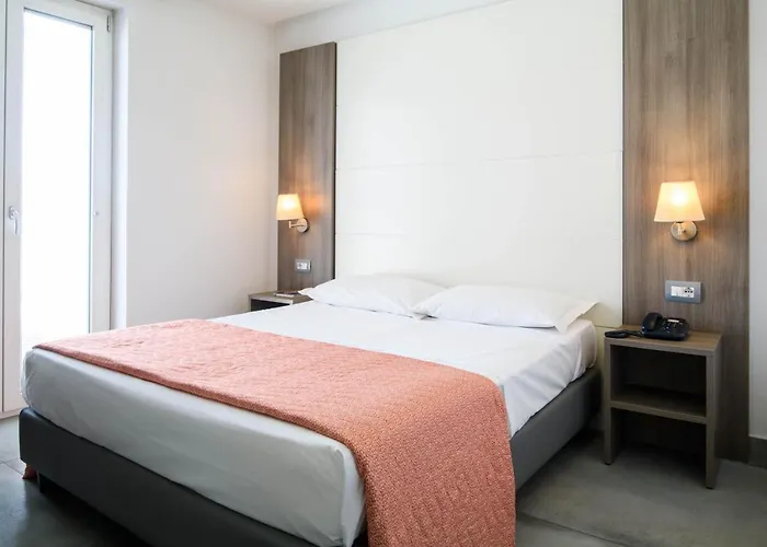 La Mela Hotel 3*